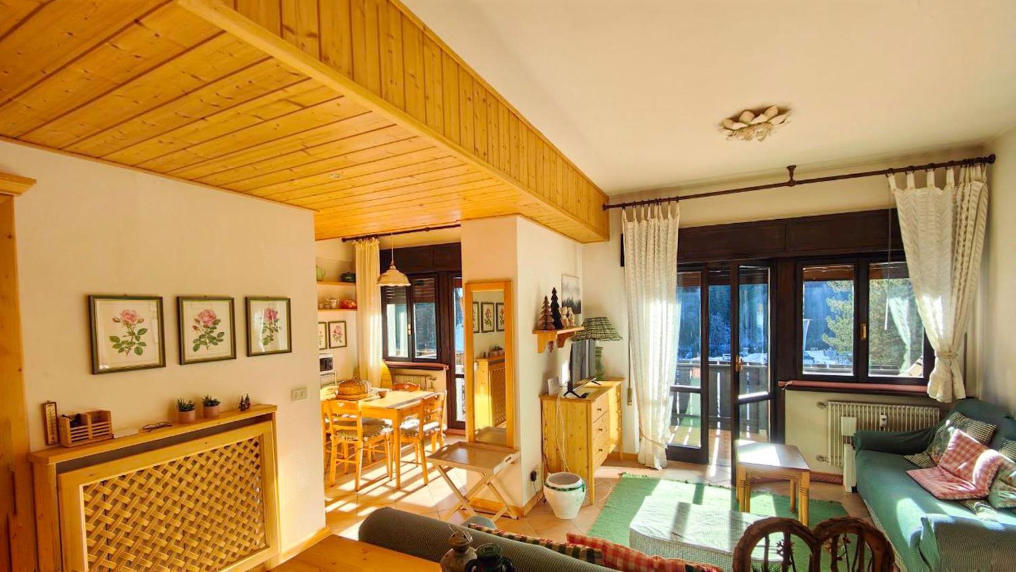 Casa *